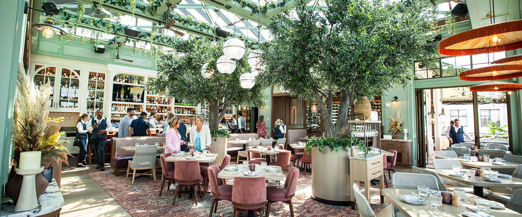 Second level dining atrium at Del Mar Mediterranean restaurant in Columbus, Ohio at Easton Town Center.